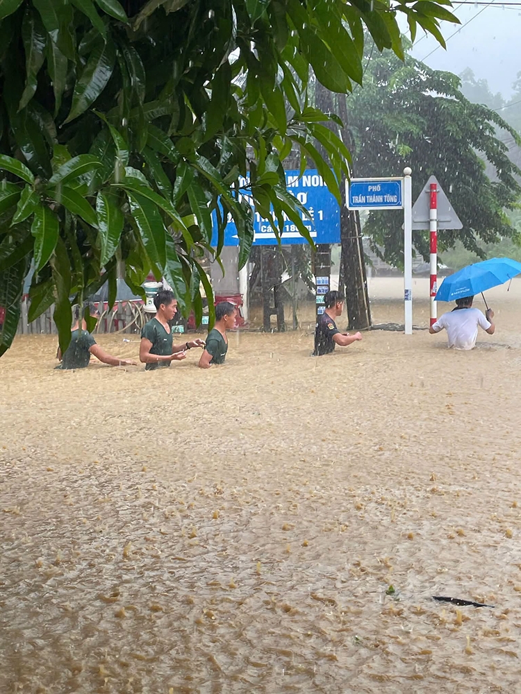 lao-cai-mua-to-2.jpg
