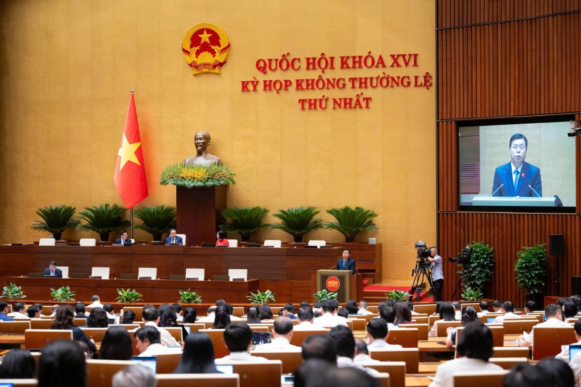 lao-dong-lam-viec-nuoc-ngoai.jpg