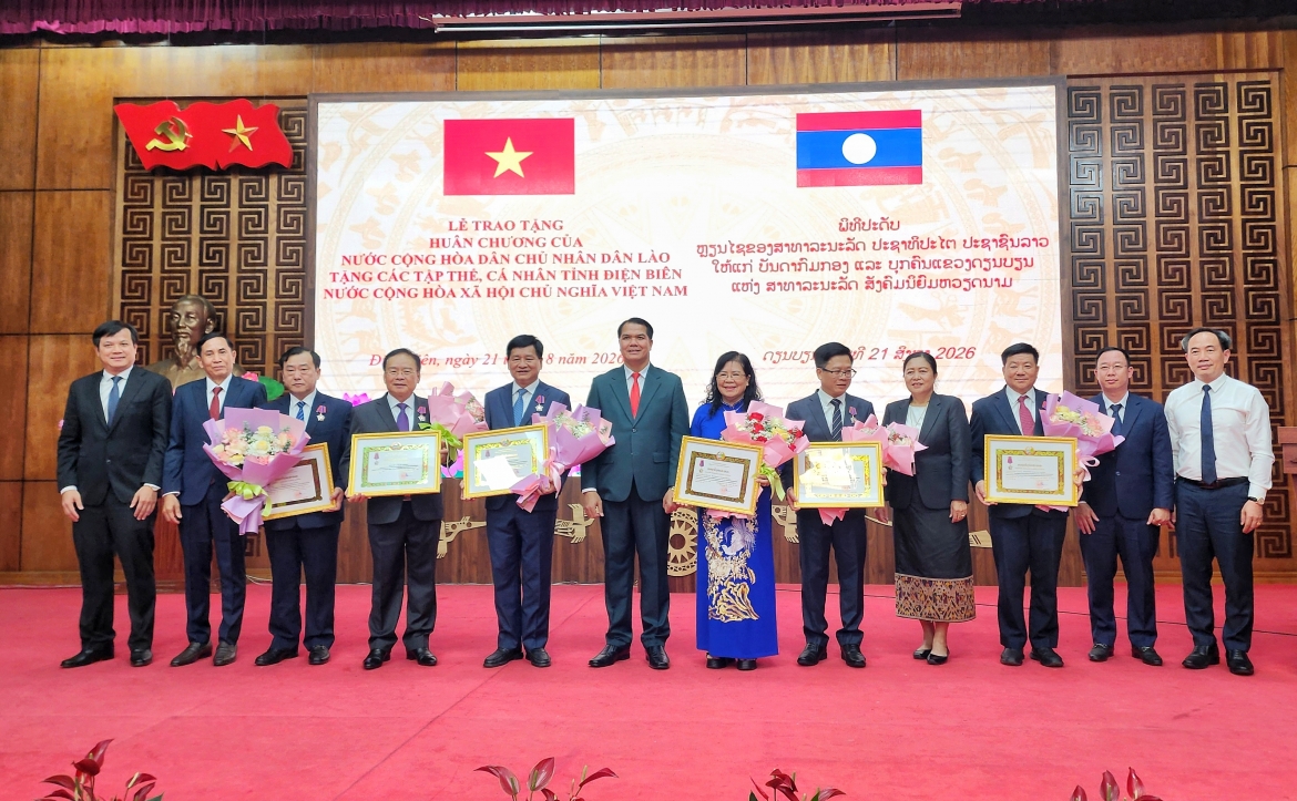 lao-tang-phan-thuong-cho-dien-bien-1.jpeg