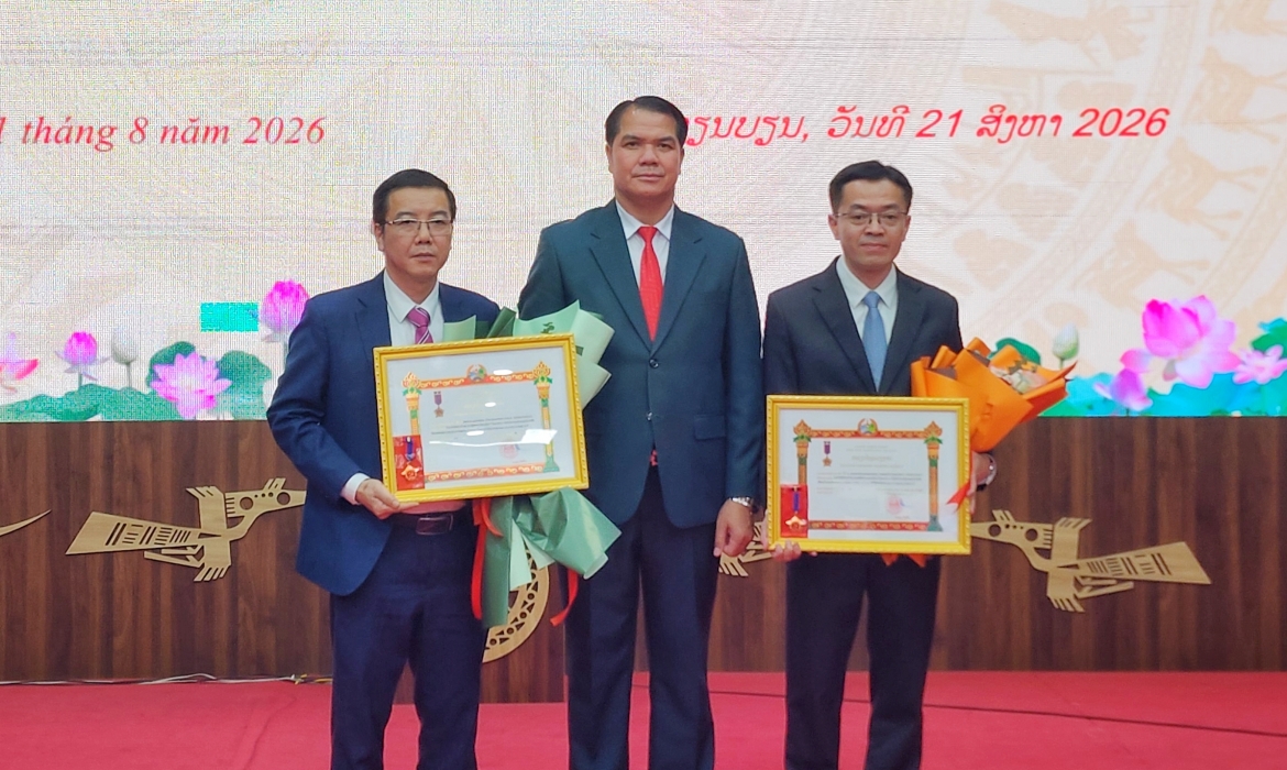 lao-tang-phan-thuong-cho-dien-bien-2.jpeg