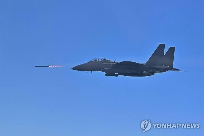 Mỹ chấp thuận sơ bộ việc bán 103 tên lửa chiến thuật AIM-9X Sidewinder Block II cho Hàn Quốc. Ảnh: Yonhap