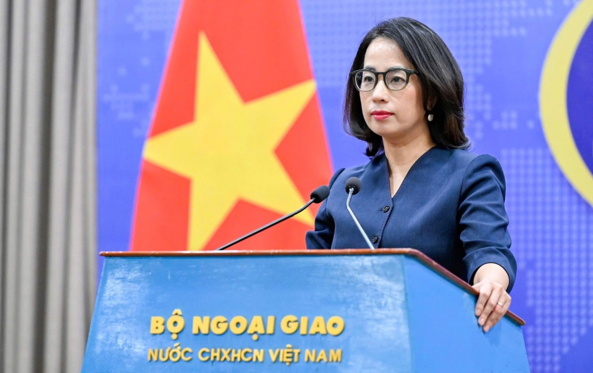 nfn-bng-pham-thu-hang.1.jpg