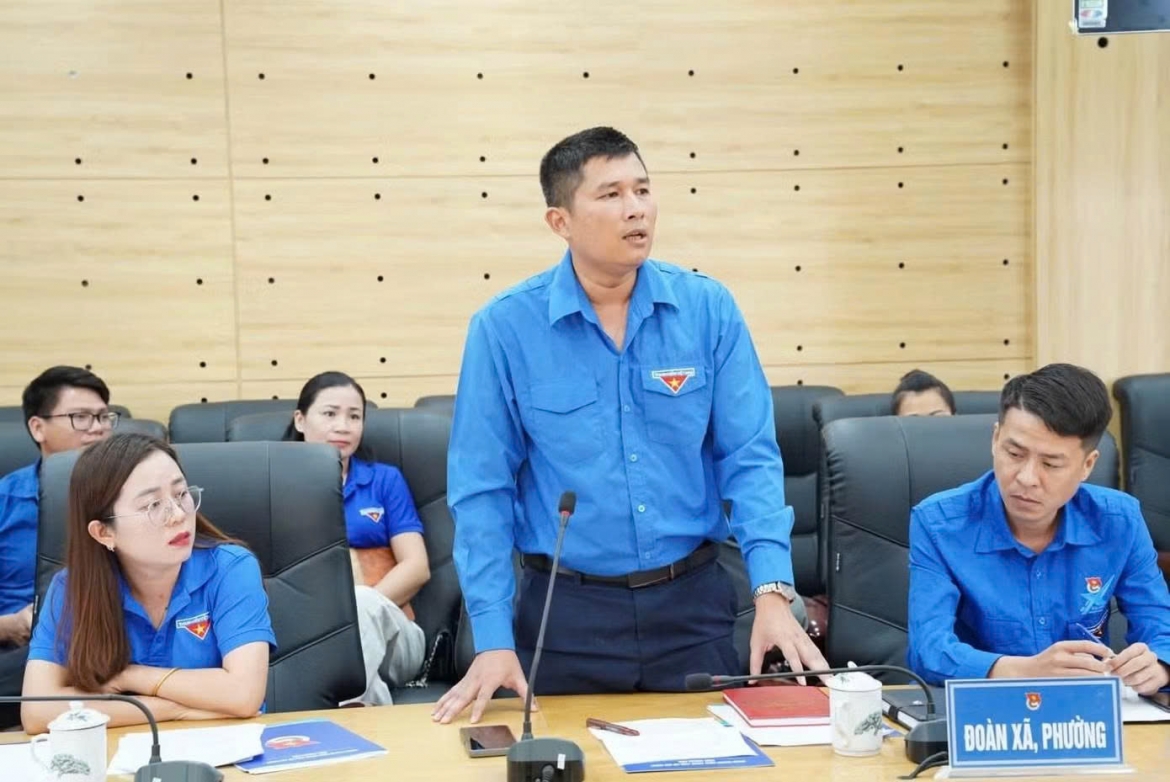 Các đại biểu nêu ý kiến tại buổi làm việc ngày 11/8 tại Thanh Hóa