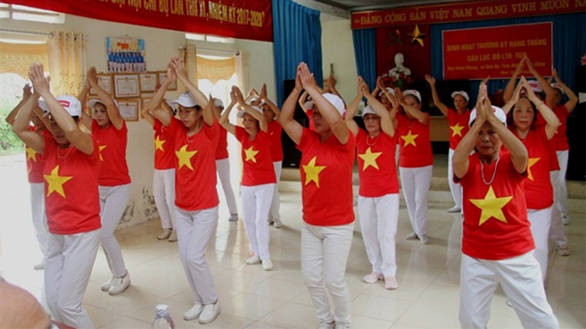 nguoi-cao-tuoi_1.jpg