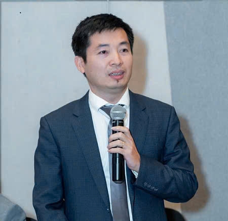 ong-nguyen-quang-huy-ceo-tai-chinh-ngan-hang-dh-nguyen-trai.jpg