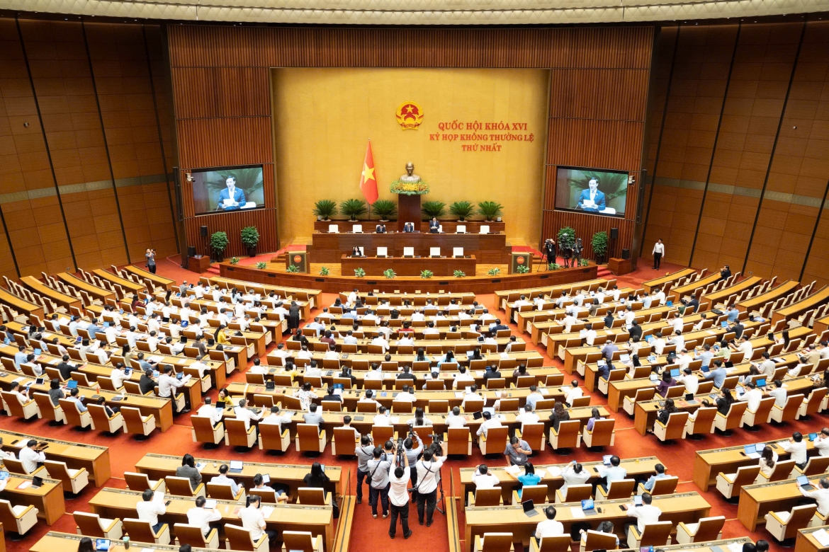 quoc-hoi-sang-6-thang-8.jpg