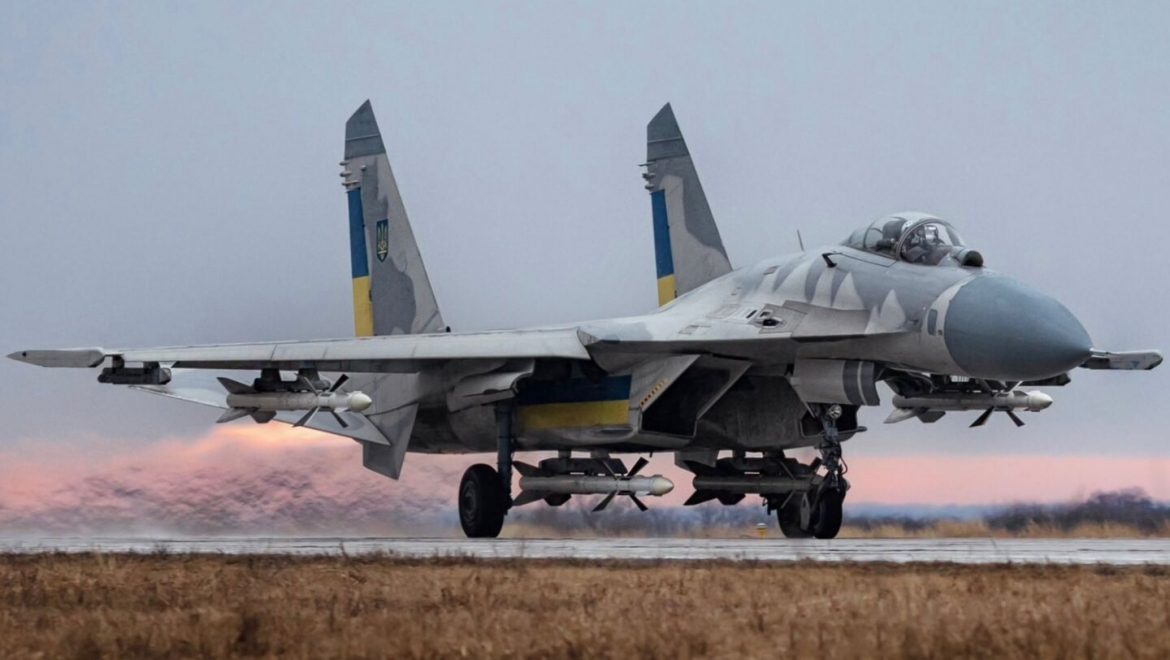 Tiêm kích Su-27 Ukraine. Ảnh: MW