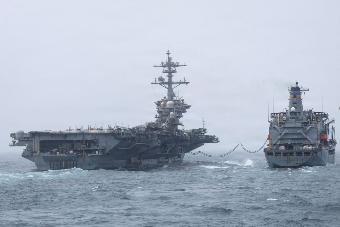 tau-san-bay-lop-nimitz-uss-abraham-lincoln-cua-hai-quan-my.jpg
