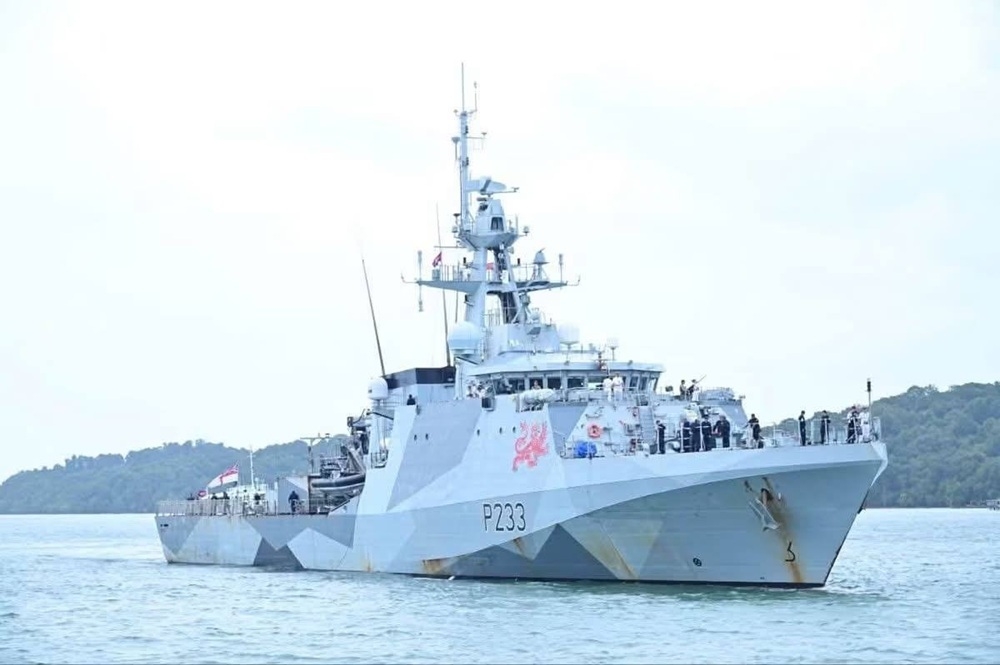 tàu tuần tra HMS Tamar của Hải quân Hoàng gia Anh. Ảnh: Bộ Thông tin Campuchia