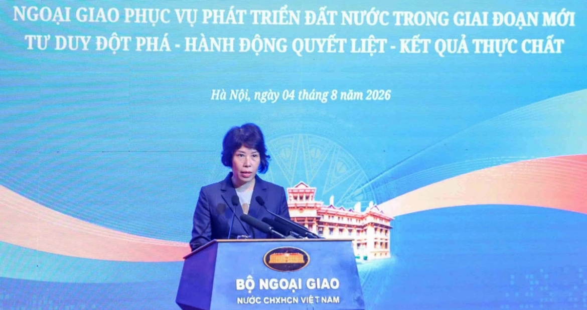 thu-truong-bo-tai-chinh-hoi-nghi-ngoai-giao.jpg