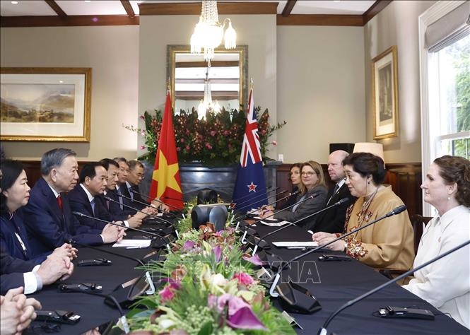 tong-bi-thu-chu-tic-nuoc-to-lam-gap-toan-quyen-new-zealand-3.jpg