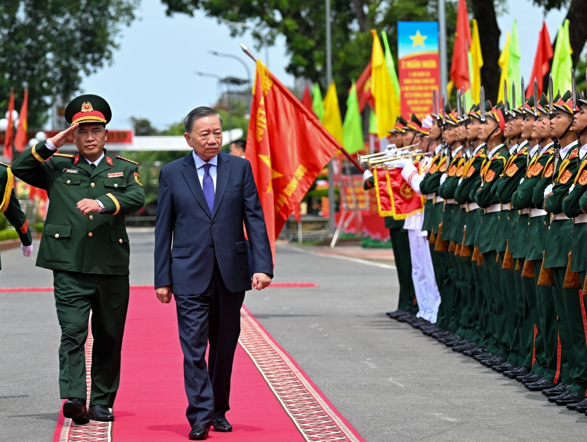 tong-bi-thu-chu-tich-nuoc-to-lam-gap-su-doan-2.jpg