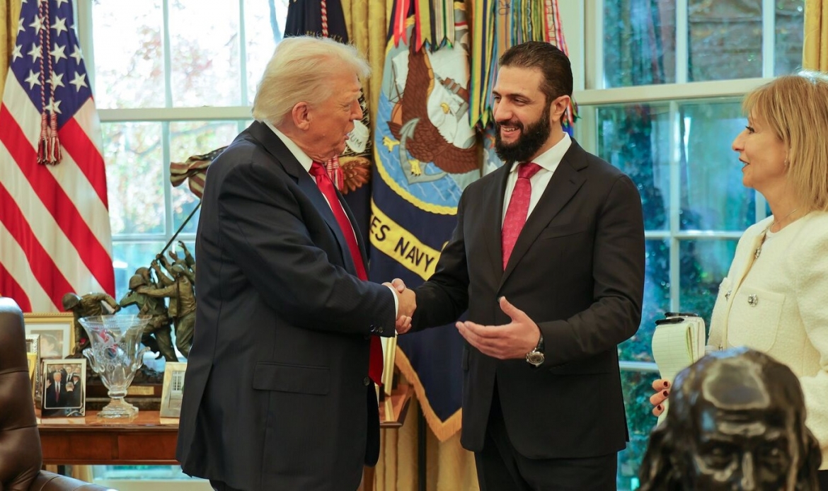 tong-thong-my-syria-co-my-nha-trang-tong-thong-syria-ahmed-al-sharaa-tai-phong-bau-duc-10-11-2025-.phu-tong-thong-syria.jpg