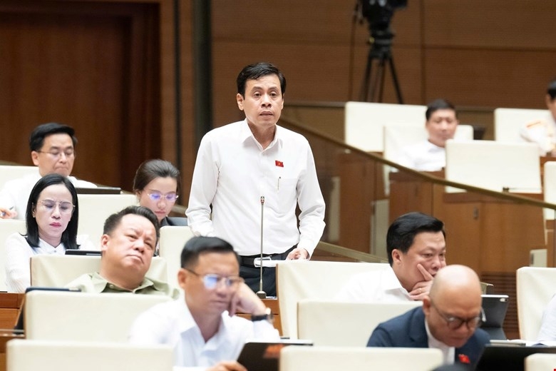 tran-tuan-anh.jpg