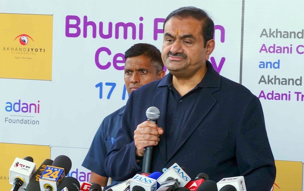 Tỷ phú Ấn Độ Gutam Adani. Ảnh: ANI
