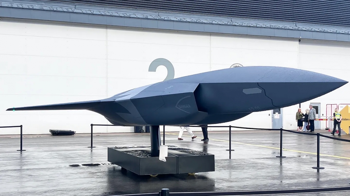 Hé lộ UAV siêu thanh có thể sát cánh cùng Gripen E. Ảnh: TWZ