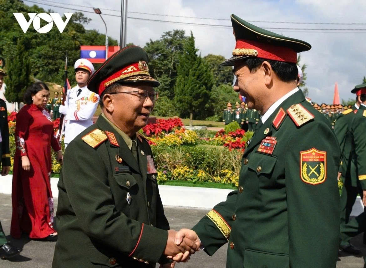 viet-lao2.jpg
