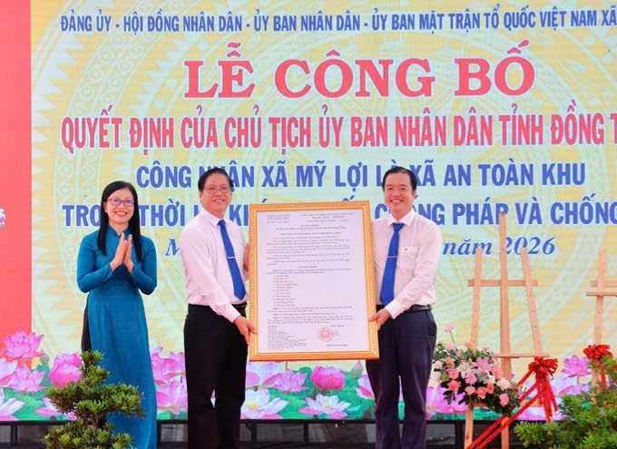 xa-my-loi-don-nhan-danh-hieu-an-toan-khu.jpg