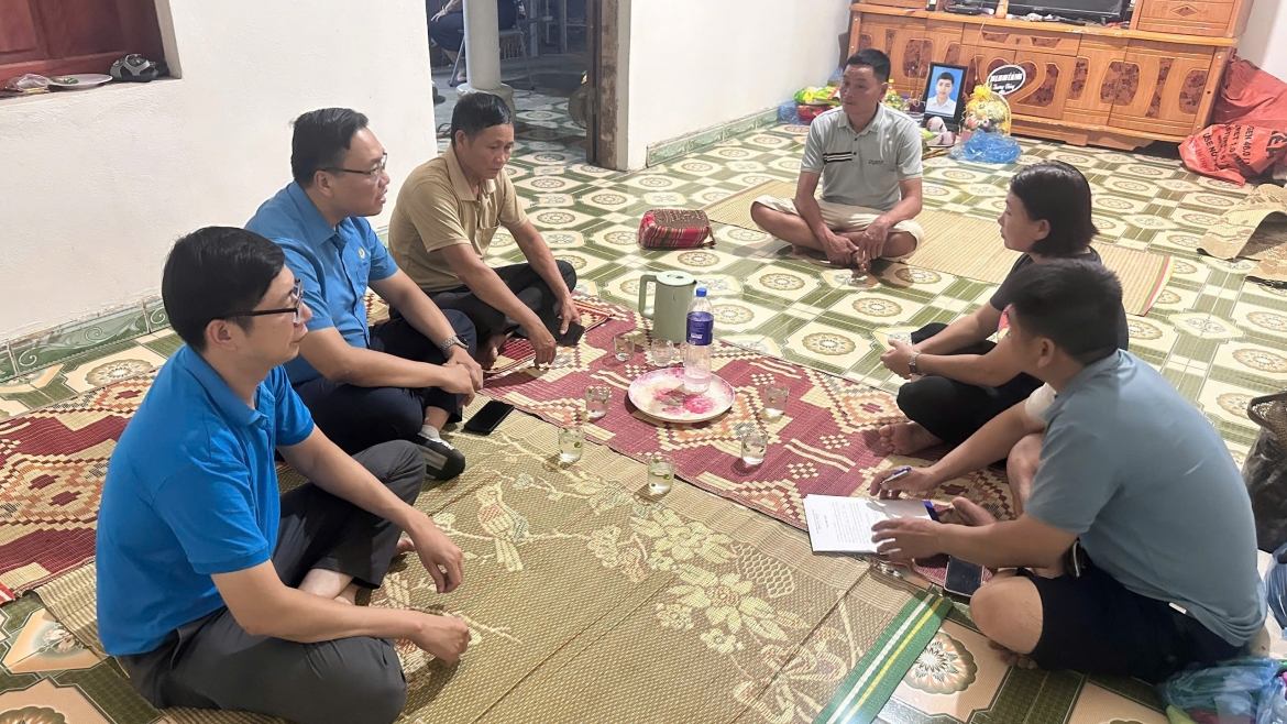 28-9-tham-gia-dinh-nan-nhan.jpg