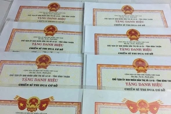 Quy định mới về tỷ lệ xét tặng danh hiệu Chiến sĩ thi đua cơ sở áp dụng từ 01/10/2026