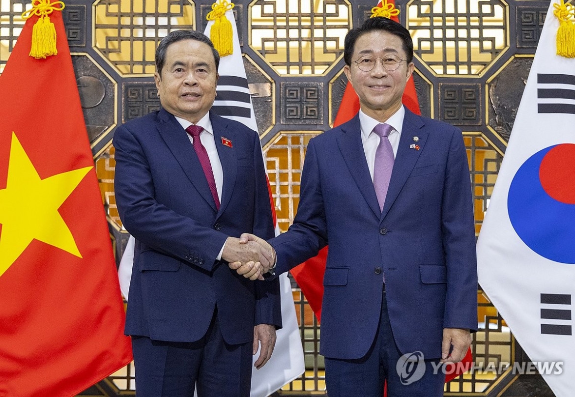 chu-tich-quoc-hoi-tham-han-quoc-1.jpg