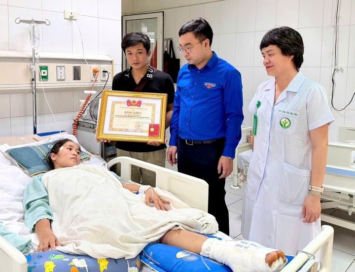 co-giao-hien.jpg