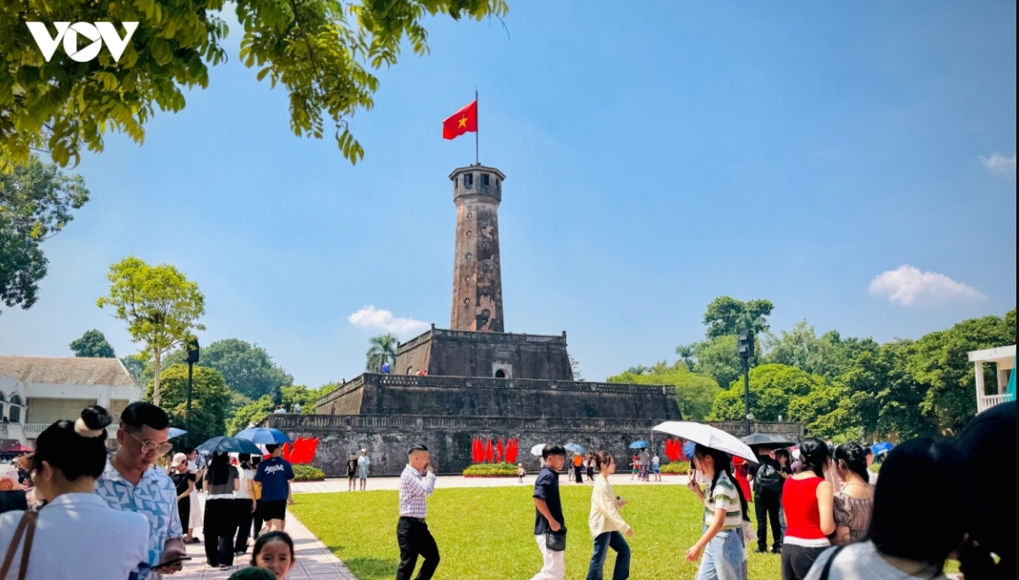 cot-co-ha-noi-du-lich.png