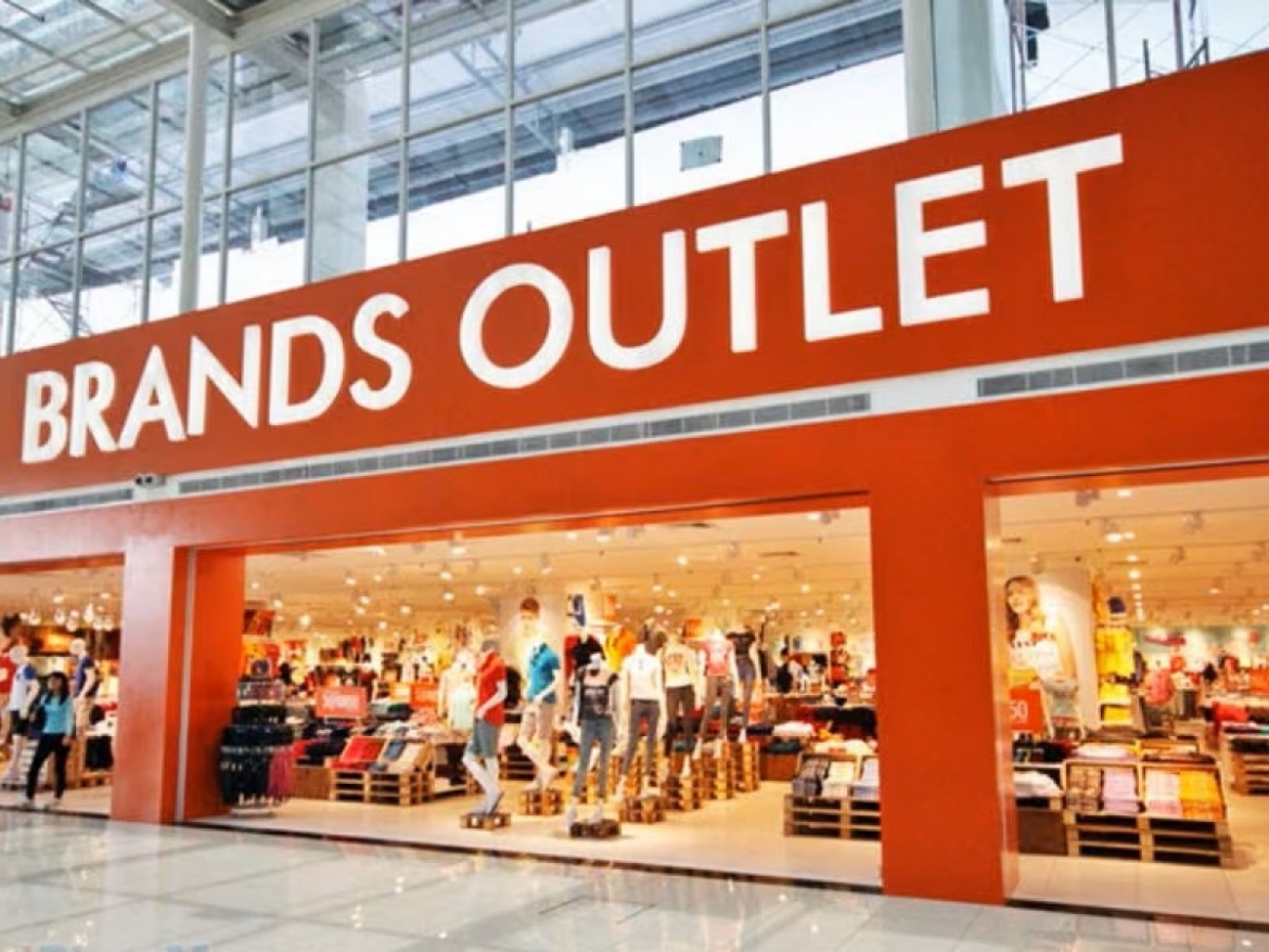 cua-hang-outlet.jpg
