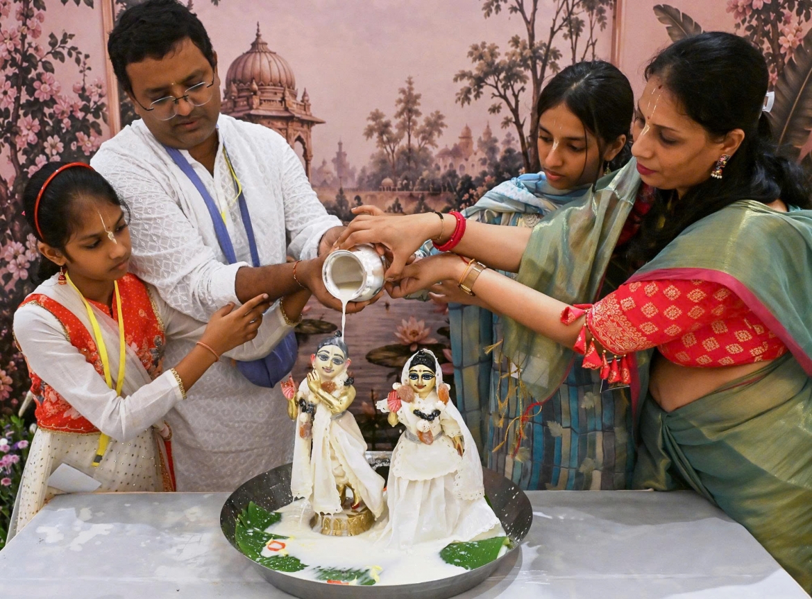 dao-hindu_krishna_an-do_12.jpg