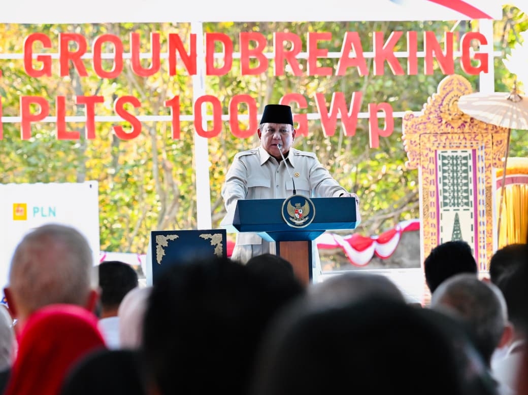 Tổng thống Prabowo Subianto chính thức khởi động chương trình điện mặt trời (PLTS) tại Bali ngày 25/8/2026. Ảnh: Văn phòng Tổng thống