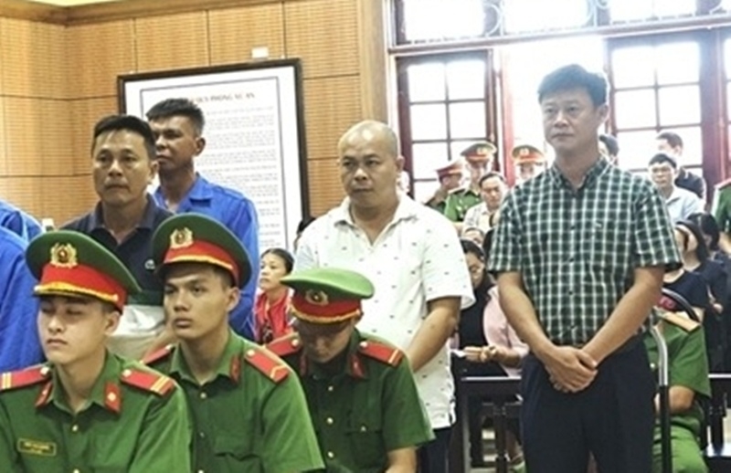 dinh-tien-hung.jpg