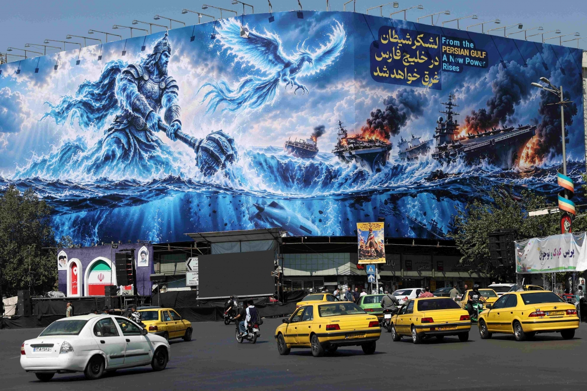 eo-bien-hormuz-billboard.jpg