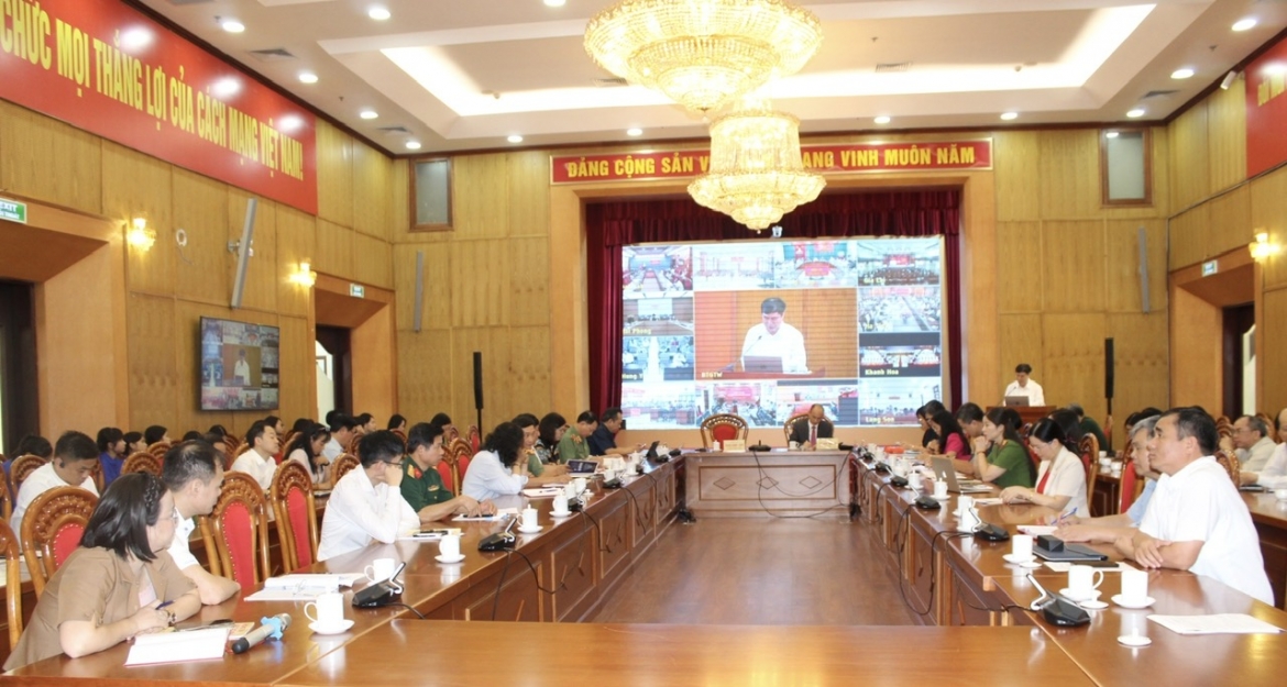 hoi-nghi.jpg