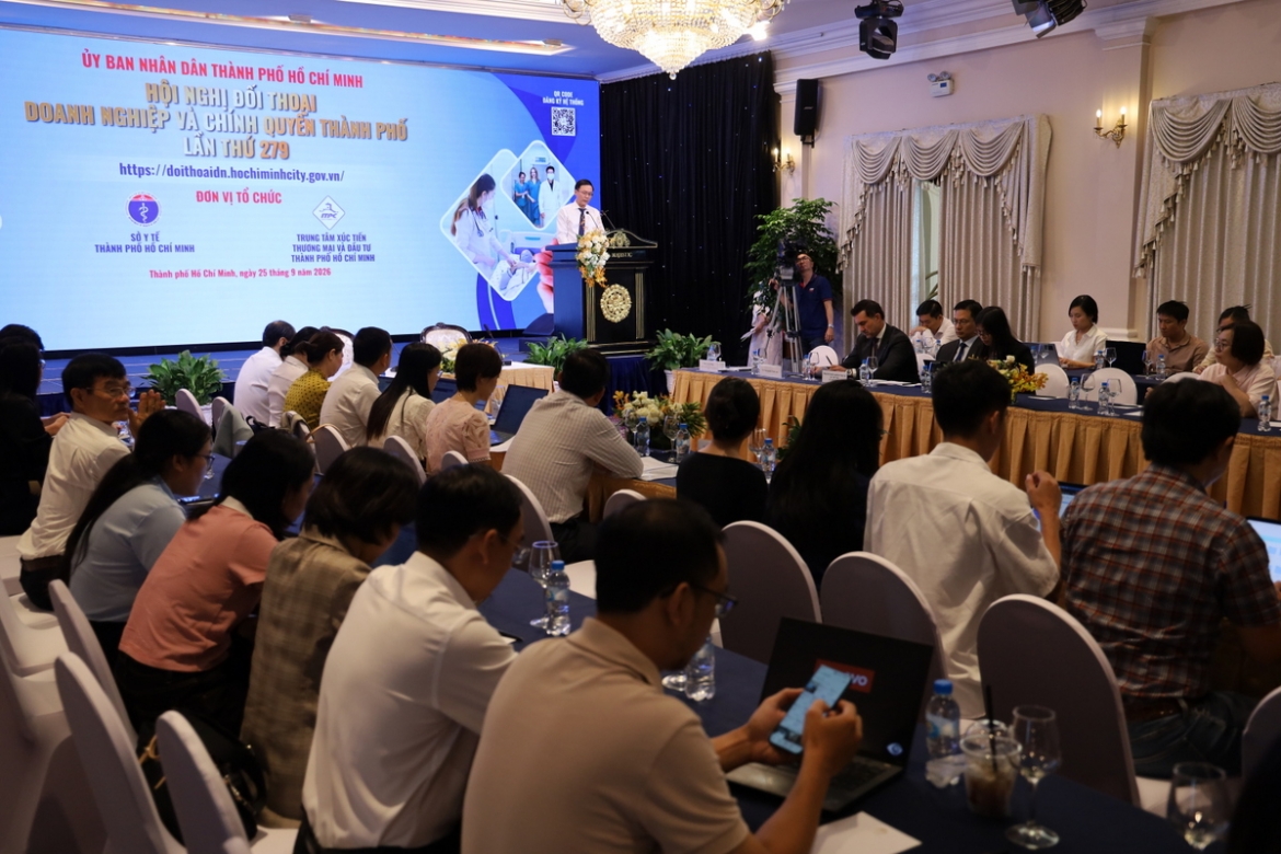 hon-200-doanh-nghiep-trong-linh-vuc-y-te-tham-gia-doi-thoai.jpg