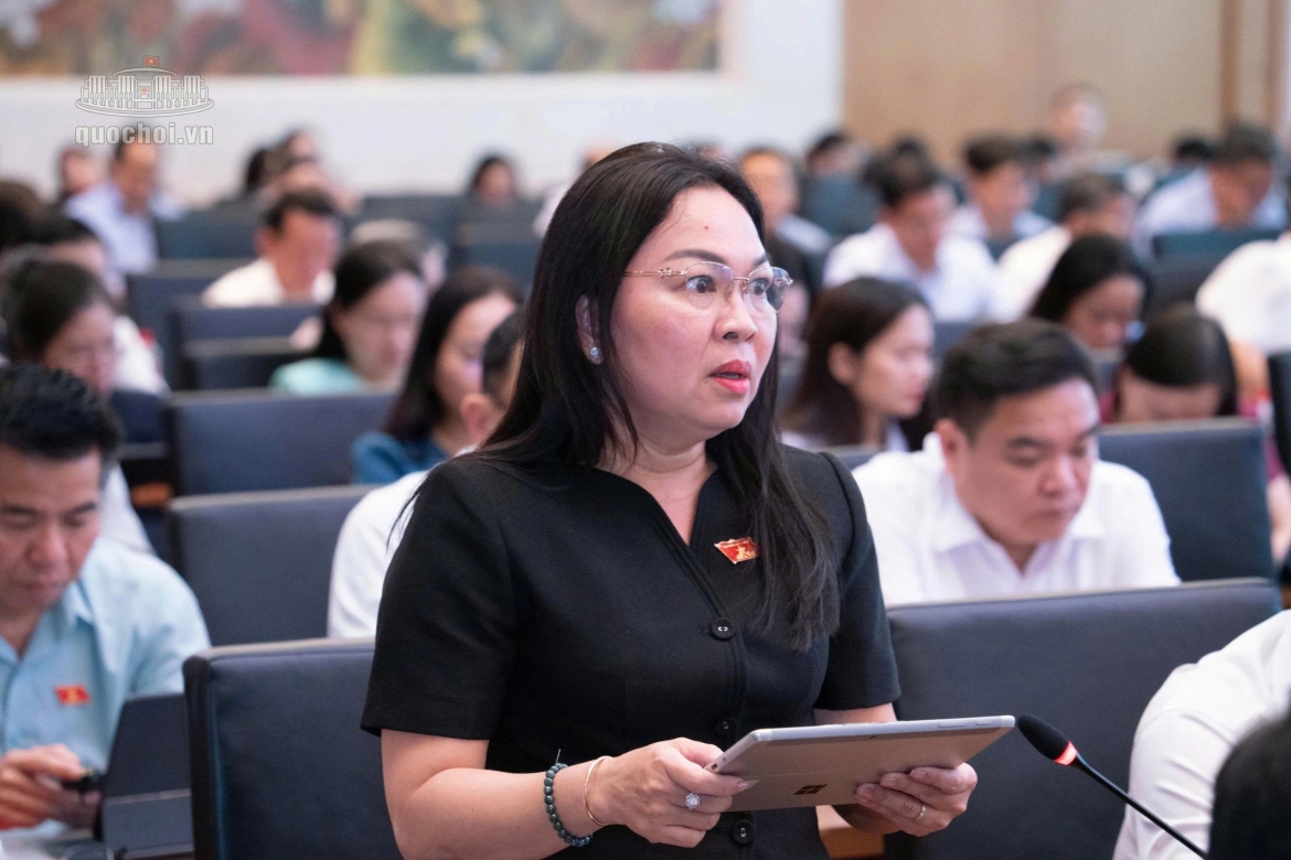 ly-anh-thu.jpg