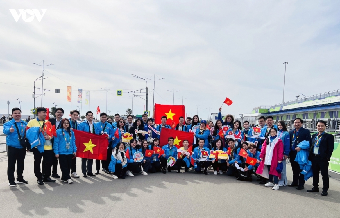nguoi-viet-tai-nga.jpg