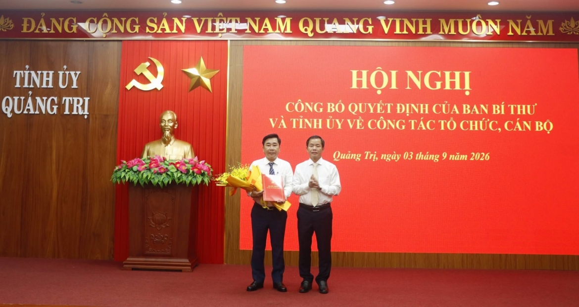 ong-pham-quang-long-tinh-uy-vien-truong-ban-quan-ly-khu-kinh-te-tinh-quang-tri-tham-gia-ban-thuong-vu-tinh-uy-quang-tri.jpg