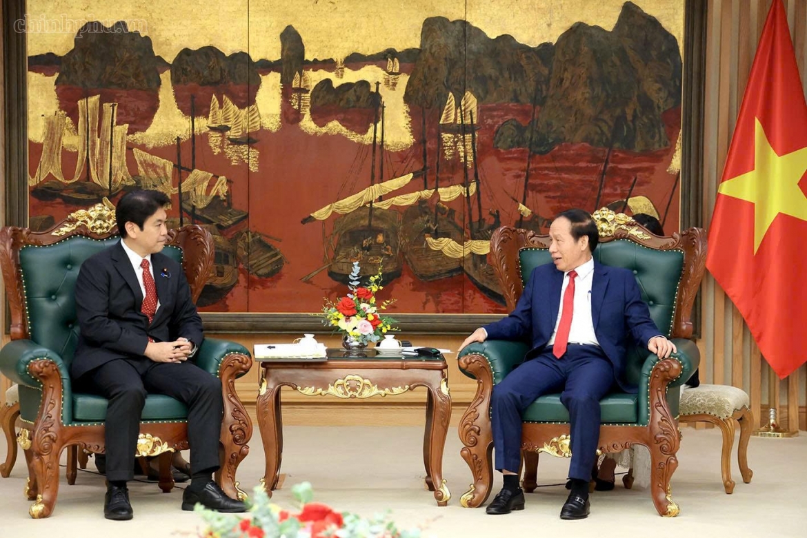 ptt-le-tien-chau_2.jpg
