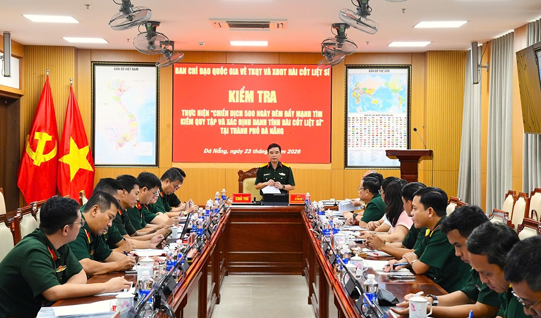 quang-canh-buoi-lam-viec_3.jpg