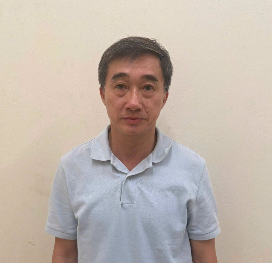thu-truong-bo-y-te-bi-khoi-to.png