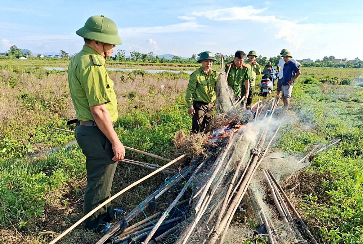 tieu-huy.jpg