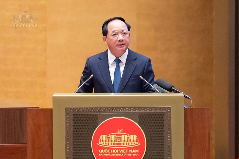 trinh-van-quyet-quan-triet-nghi-quyet-cua-bo-chinh-tri.jpg
