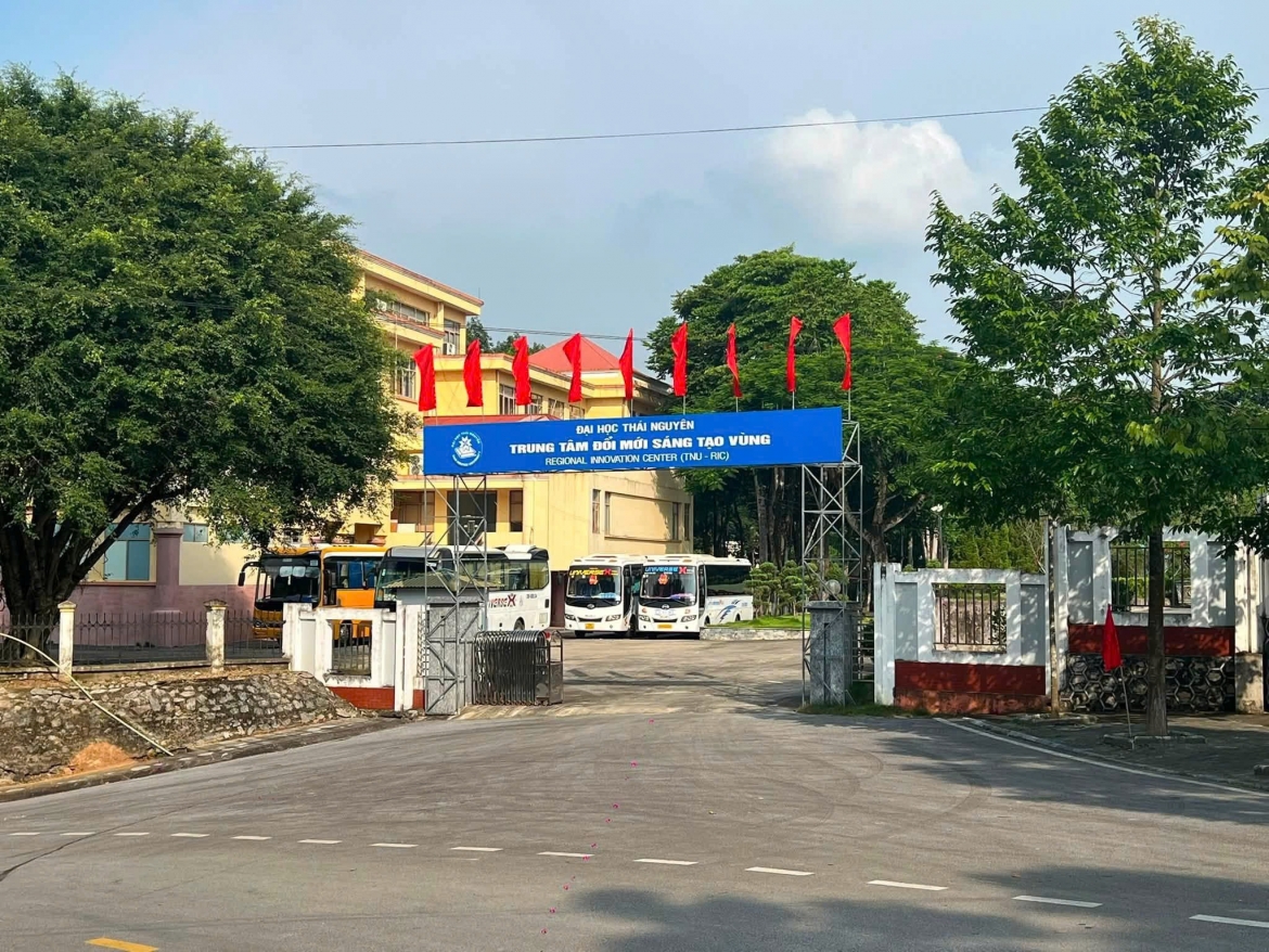 tru-so-ubnd-tinh-bac-kan-cu.jpg