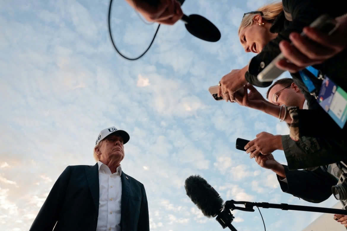 trump-anh-reuster.jpg