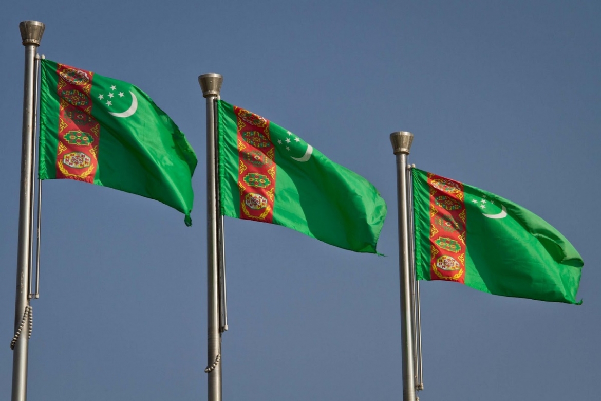 turkmenistan_flag13.jpg