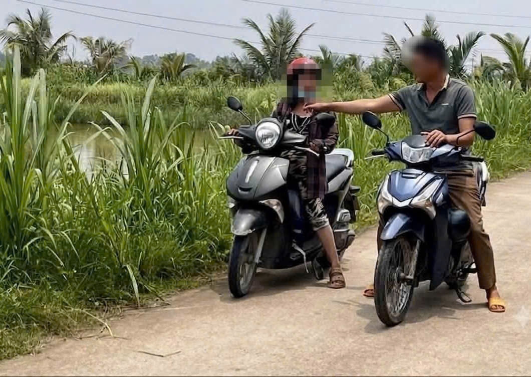 vo-thanh-nam-thuc-nghiem-lai-hanh-vi-cuop-giat-day-chuyen.jpg