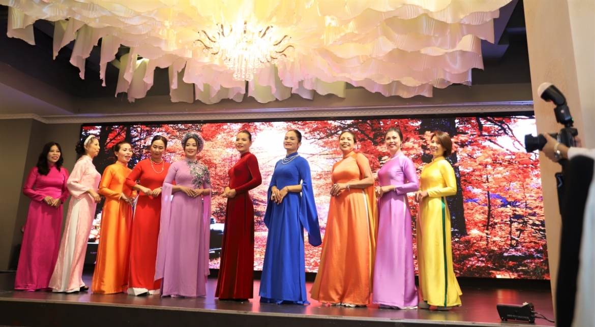 10-ngay_hoi_ao_dai.jpg