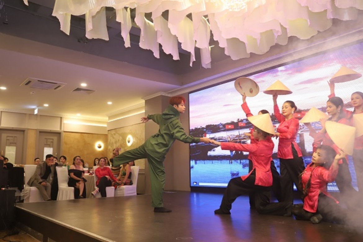 15-ngay_hoi_7_van_nghe.jpg