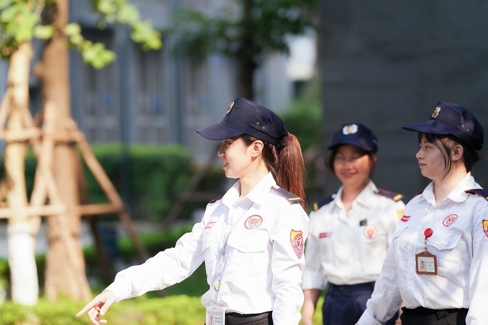 bonghongnhatviet2.jpg