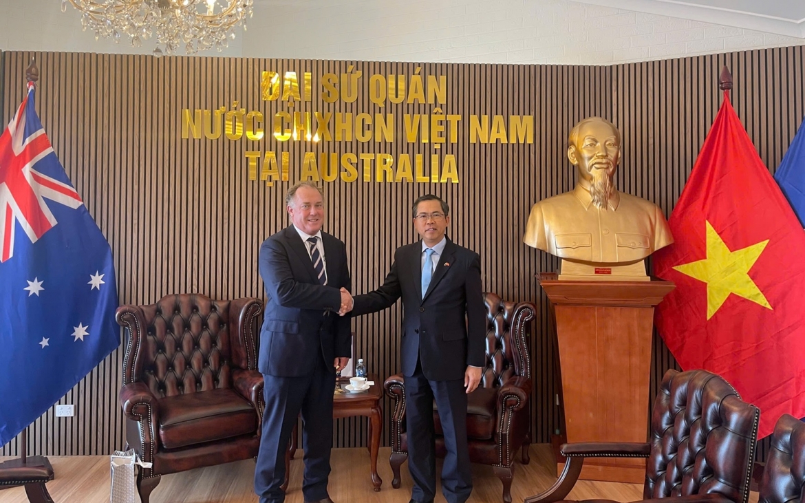 dai-su-quan-viet-nam-tai-uc-dai-su-quan-viet-nam-tai-australia-co-viet-nam-australia-tuong-ho-chi-minh-.dsqvn-tai-uc.jpg